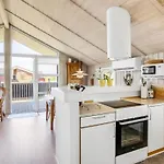 Hariet - 300m From The Sea By Interhome Dom wakacyjny Lakolk