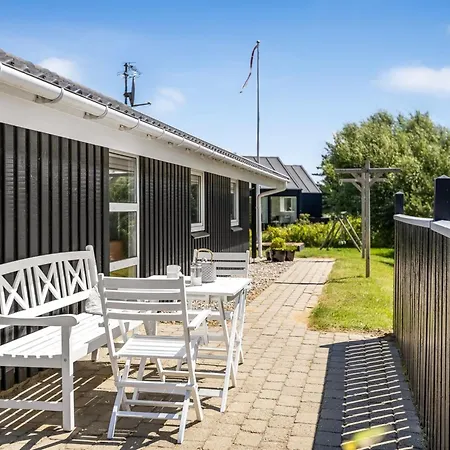 Ferienhaus Hariet - 300m From The Sea By Interhome