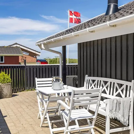 Hariet - 300m From The Sea By Interhome Ferienhaus Lakolk